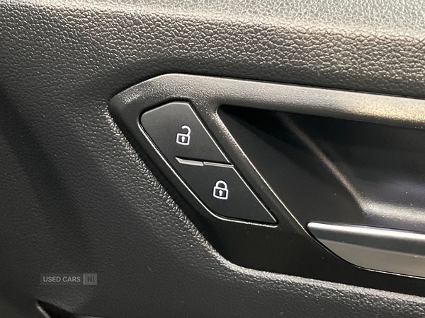 Used Volkswagen T-Roc 2023 for sale - 78215368: Photo 30