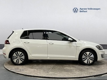 Used Volkswagen Golf 2019 for sale - 76251599: Photo