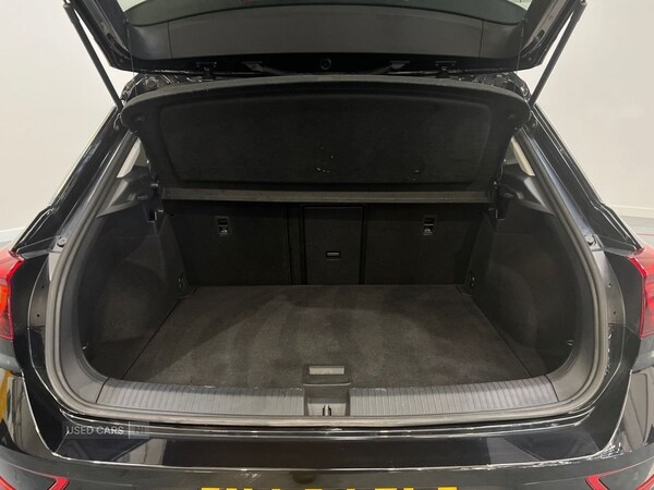 Used Volkswagen T-Roc 2022 for sale - 76240673: Photo 10