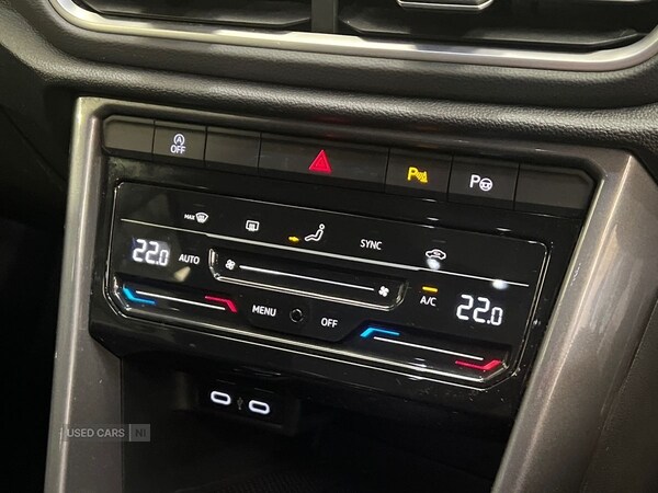 Used Volkswagen T-Roc 2022 for sale - 76240673: Photo 28