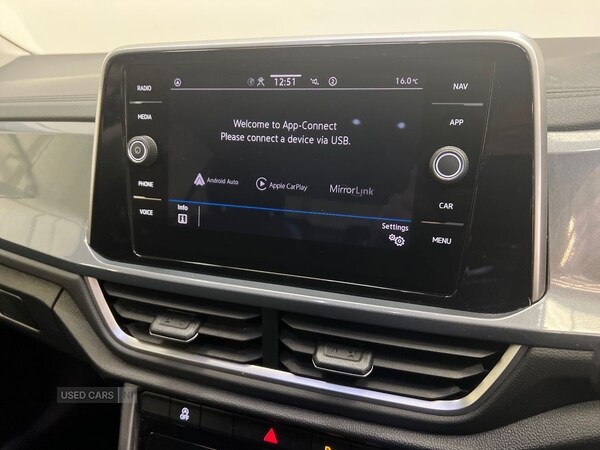 Used Volkswagen T-Roc 2022 for sale - 76240673: Photo 33