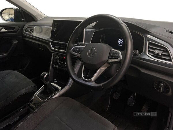 Used Volkswagen T-Roc 2022 for sale - 76240673: Photo 6