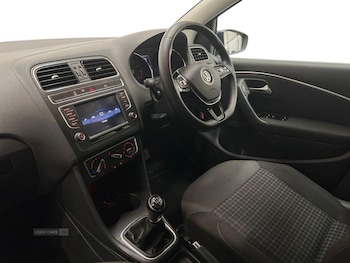 Used Volkswagen Polo 2017 for sale - 78823724: Photo