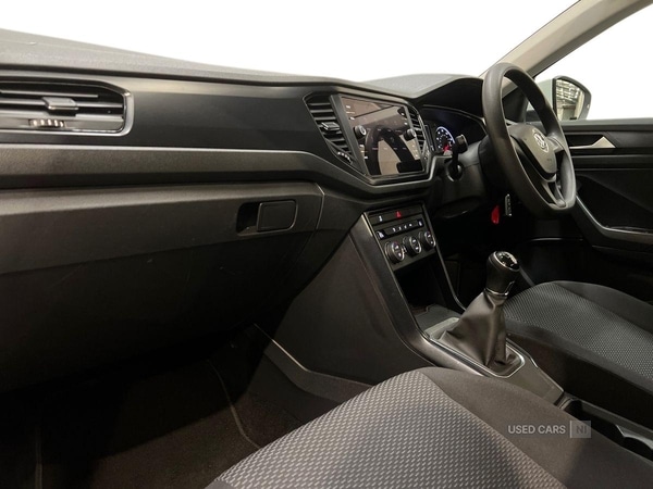 Used Volkswagen T-Roc 2018 for sale - 77769947: Photo 2