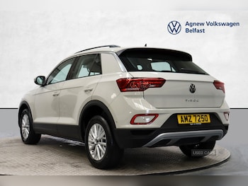 Used Volkswagen T-Roc 2023 for sale - 75520905: Photo
