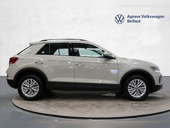 Used Volkswagen T-Roc 2023 for sale - 75520905: Photo