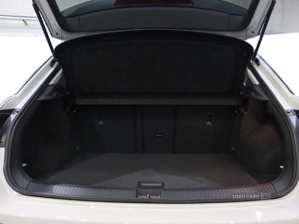Used Volkswagen T-Roc 2023 for sale - 76372051: Photo 10