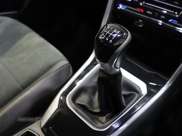 Used Volkswagen T-Roc 2023 for sale - 76372051: Photo 15