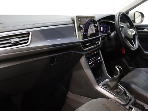 Used Volkswagen T-Roc 2023 for sale - 76372051: Photo 2