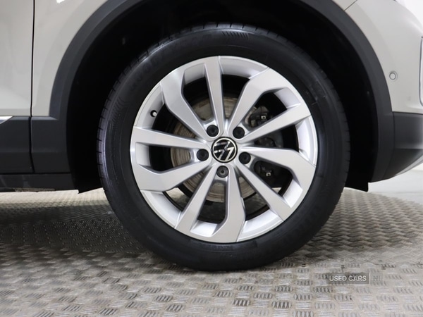 Used Volkswagen T-Roc 2023 for sale - 76372051: Photo 5
