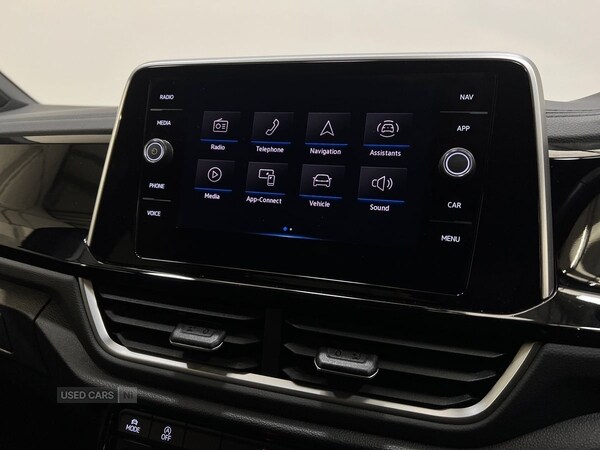 Used Volkswagen T-Roc 2024 for sale - 76667620: Photo 32