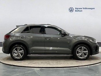 Used Volkswagen T-Roc 2024 for sale - 76667620: Photo