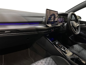 Used Volkswagen Golf 2025 for sale - 77359489: Photo