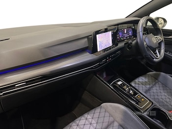 Used Volkswagen Golf 2024 for sale - 76634477: Photo