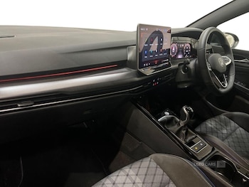 Used Volkswagen Golf 2025 for sale - 76900003: Photo