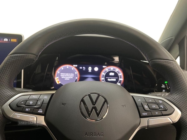 Used Volkswagen Golf 2025 for sale - 76900003: Photo 8