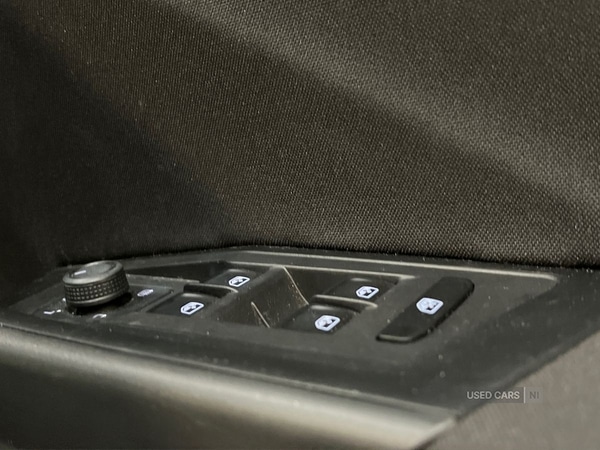 Used Volkswagen T-Roc 2023 for sale - 77387921: Photo 29