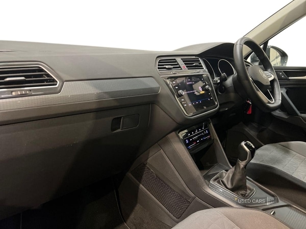 Used Volkswagen Tiguan 2022 for sale - 76743810: Photo 2