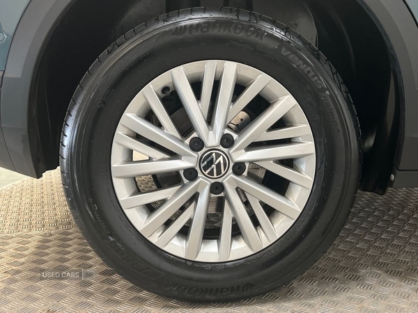 Used Volkswagen T-Roc 2023 for sale - 76551342: Photo 24