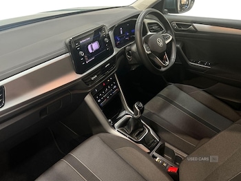 Used Volkswagen T-Roc 2023 for sale - 76551342: Photo