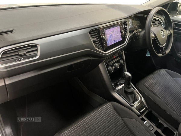 Used Volkswagen T-Roc 2021 for sale - 76486108: Photo 2