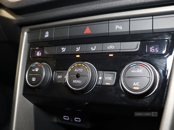 Used Volkswagen T-Roc 2021 for sale - 76474001: Photo 28