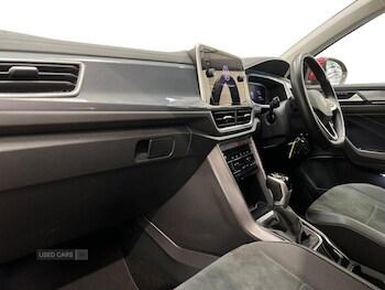 Used Volkswagen T-Roc 2023 for sale - 78462508: Photo