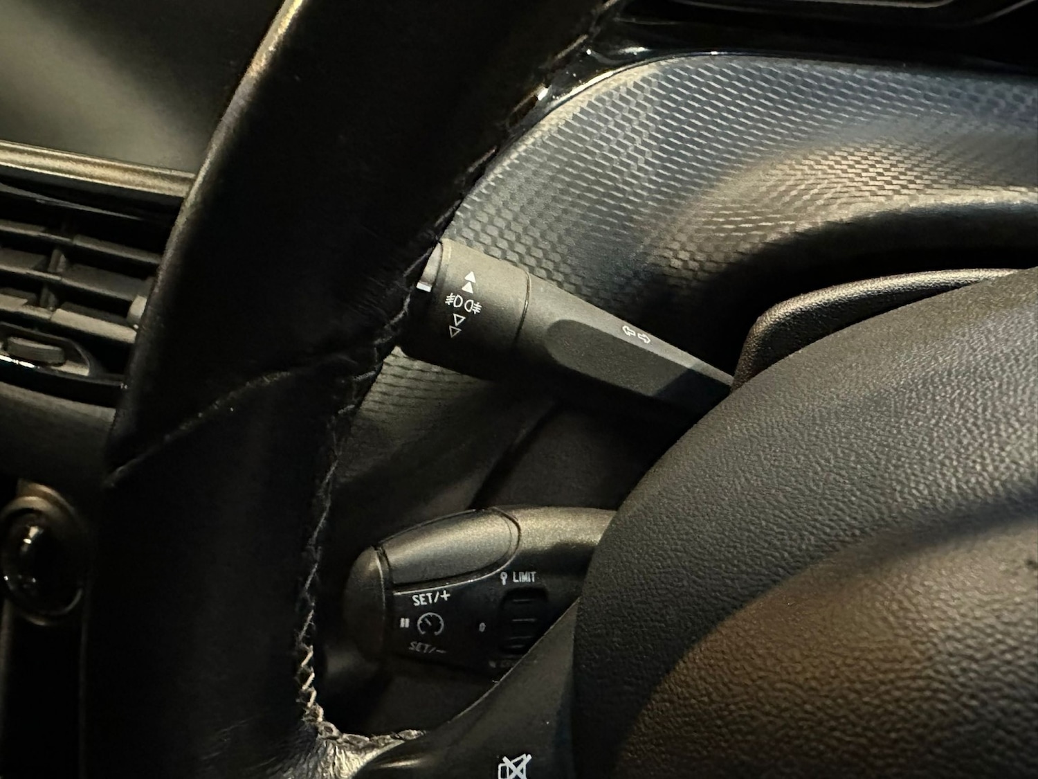 Used Peugeot 208 2017 for sale - 77541376: Photo 18