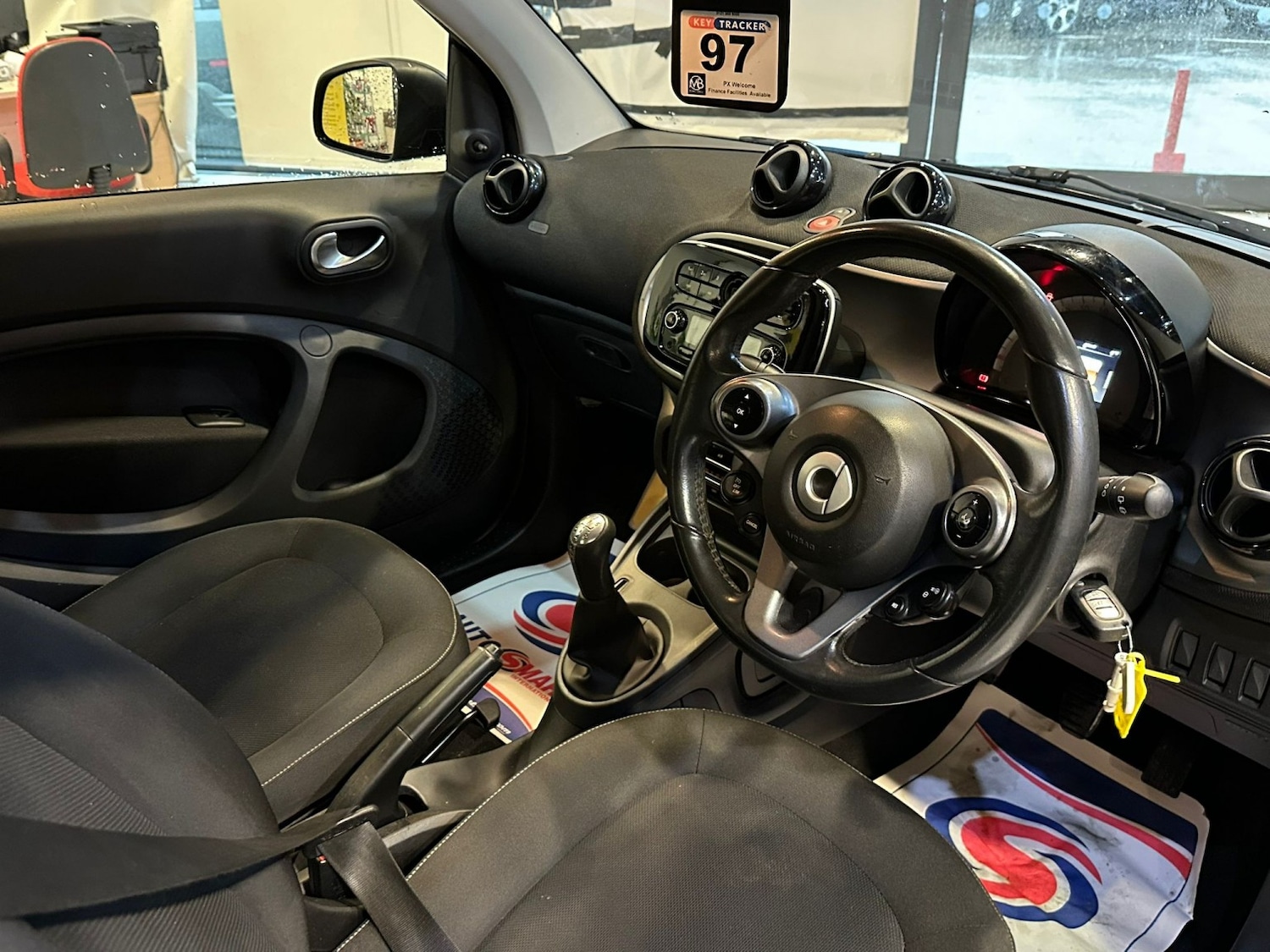 Used smart fortwo 2018 for sale - 77541379: Photo 14