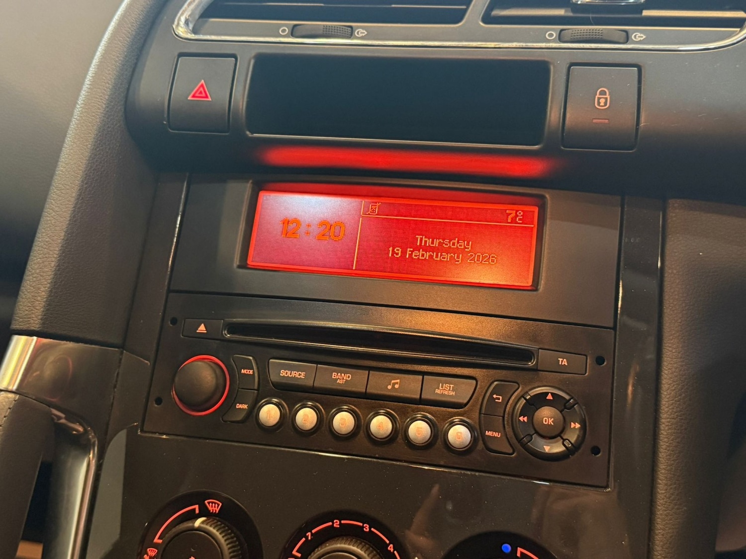 Used Peugeot 3008 2014 for sale - 77681856: Photo 18