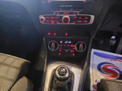 Used Audi Q3 2015 for sale - 78182761: Photo 10