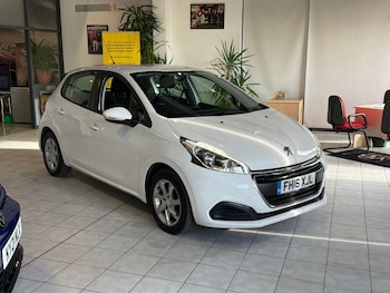 Used Peugeot 208 2016 for sale - 77668508: Photo