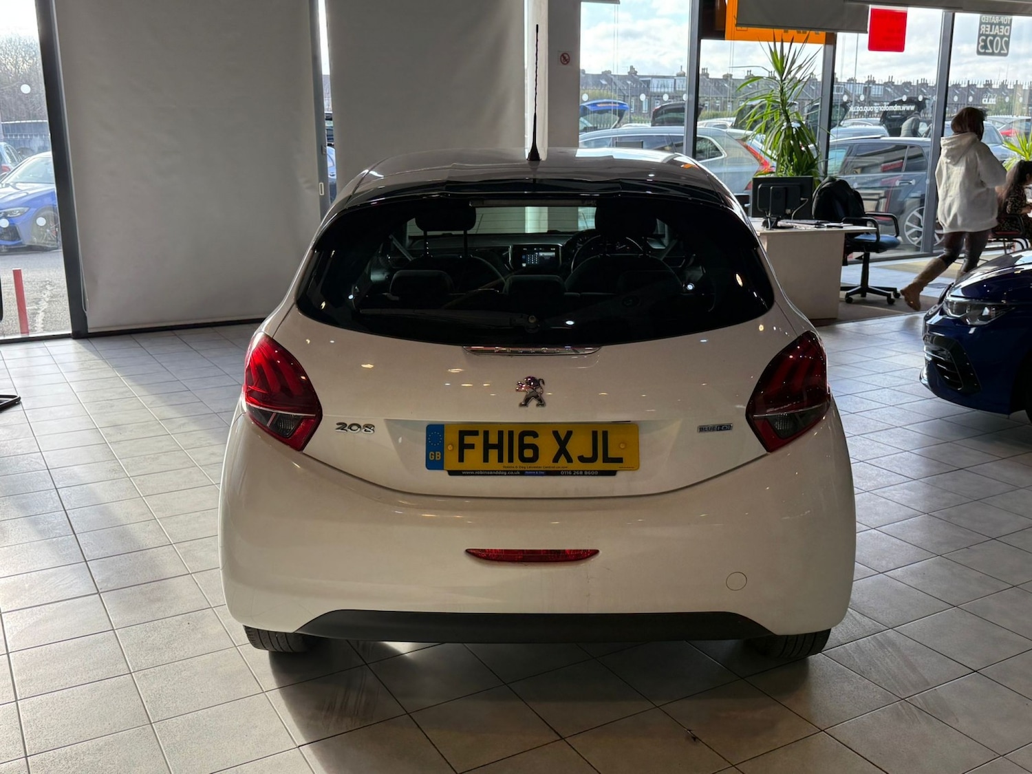 Used Peugeot 208 2016 for sale - 77668508: Photo 4