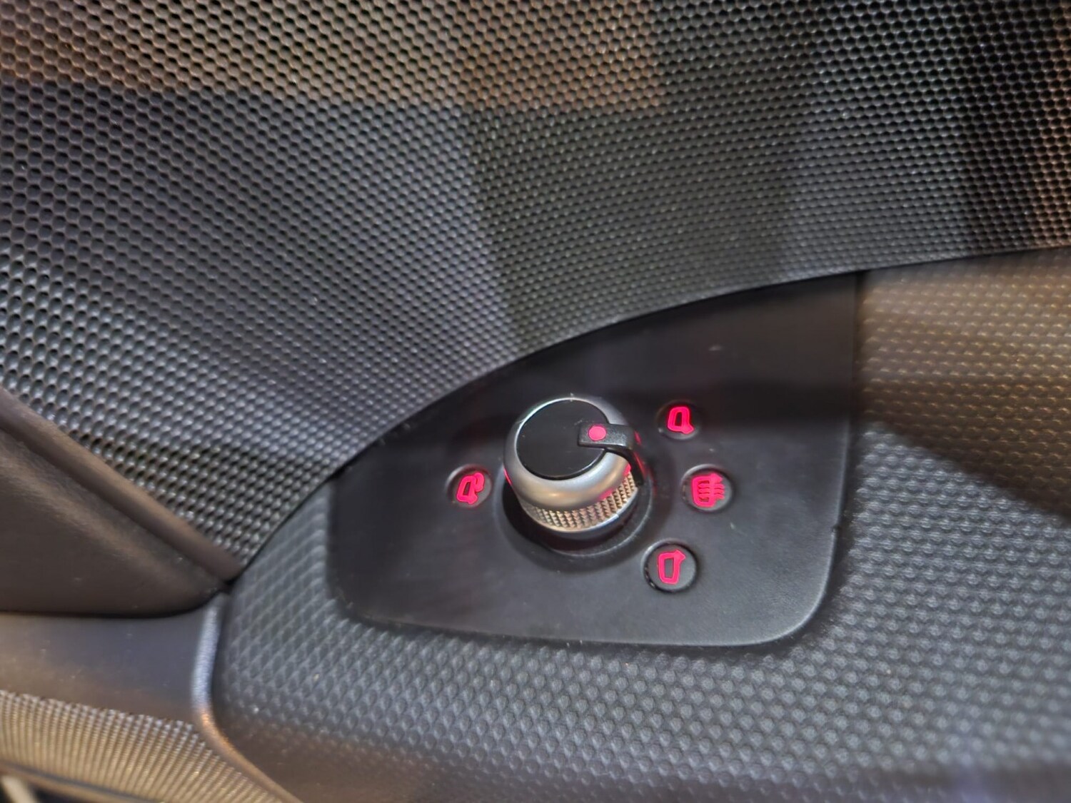 Used Audi TT 2012 for sale - 77675703: Photo 14