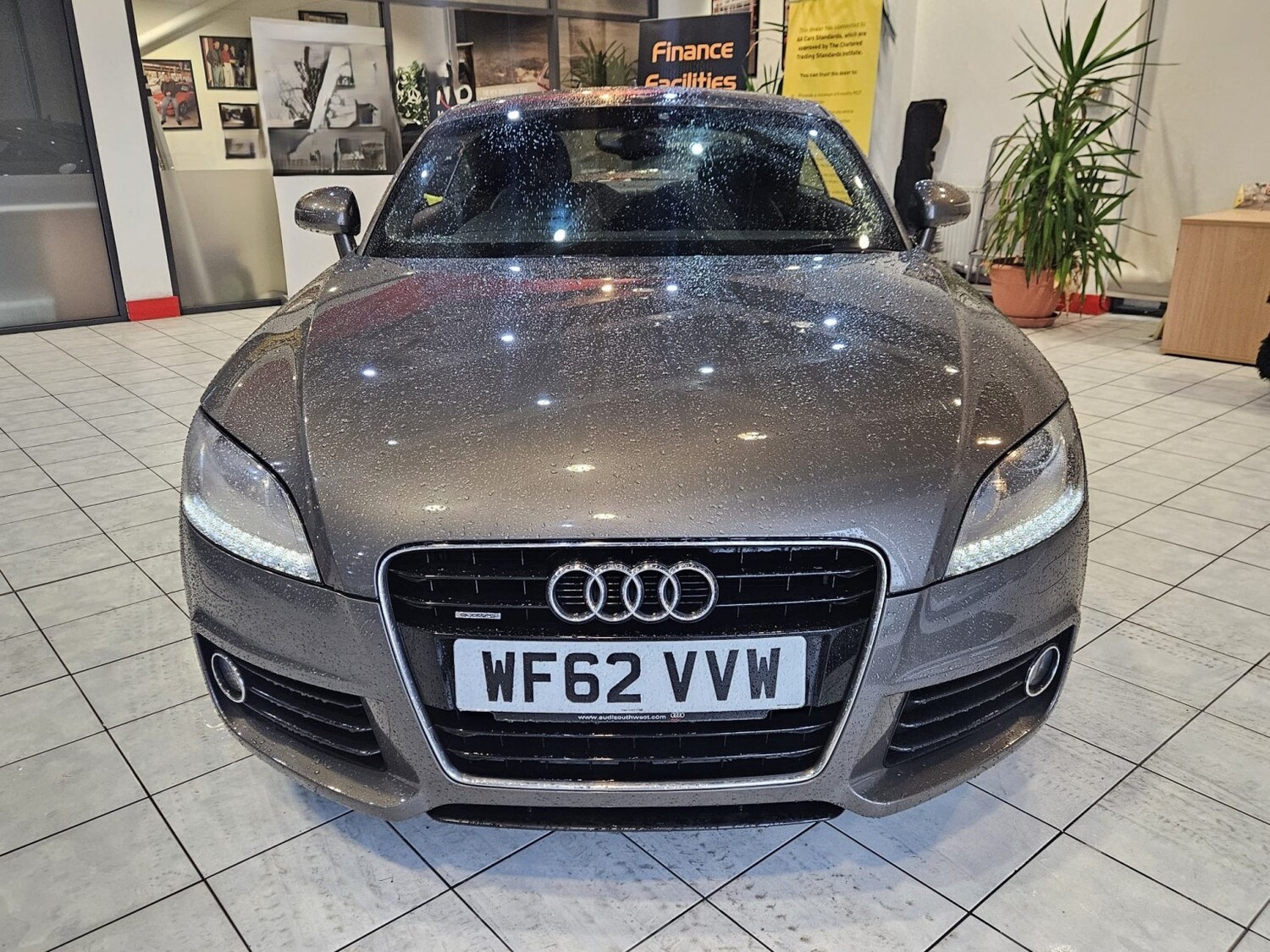 Used Audi TT 2012 for sale - 77675703: Photo 6