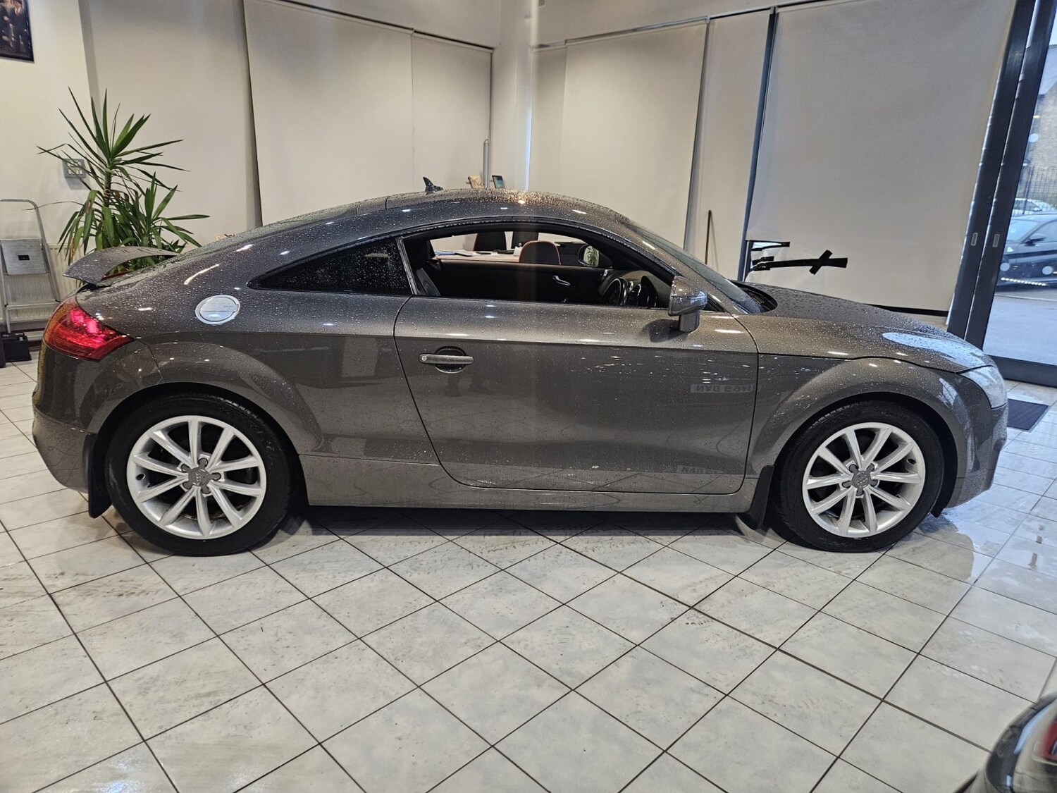 Used Audi TT 2012 for sale - 77675703: Photo 7