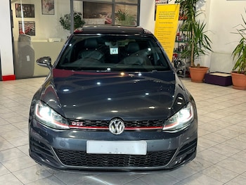 Used Volkswagen Golf 2018 for sale - 77584438: Photo