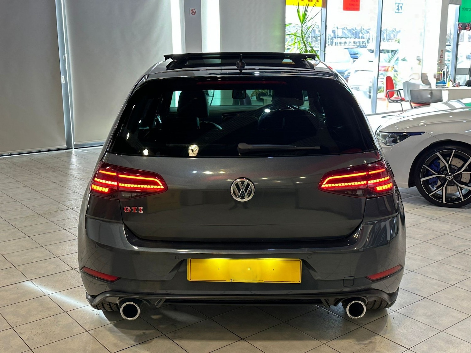 Used Volkswagen Golf 2018 for sale - 77584438: Photo 6
