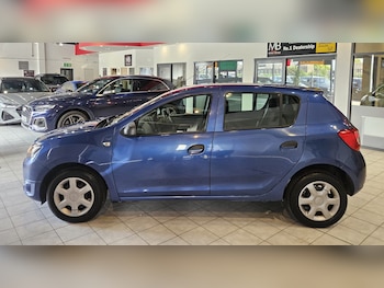 Used Dacia Sandero 2014 for sale - 78545790: Photo
