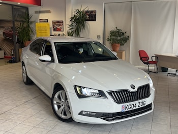 Used Skoda Superb 2017 for sale - 78534711: Photo