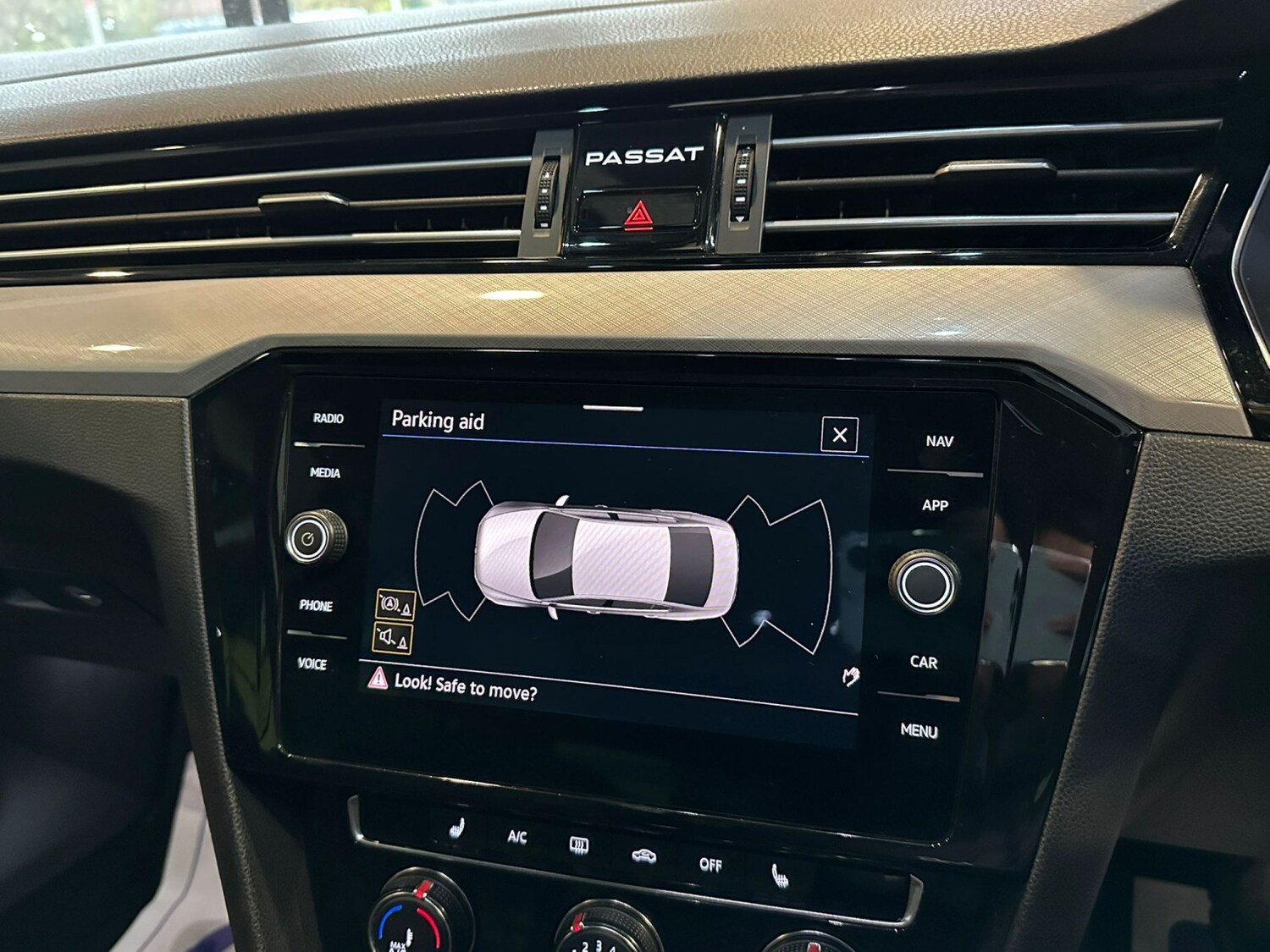 Used Volkswagen Passat 2019 for sale - 77541399: Photo 31