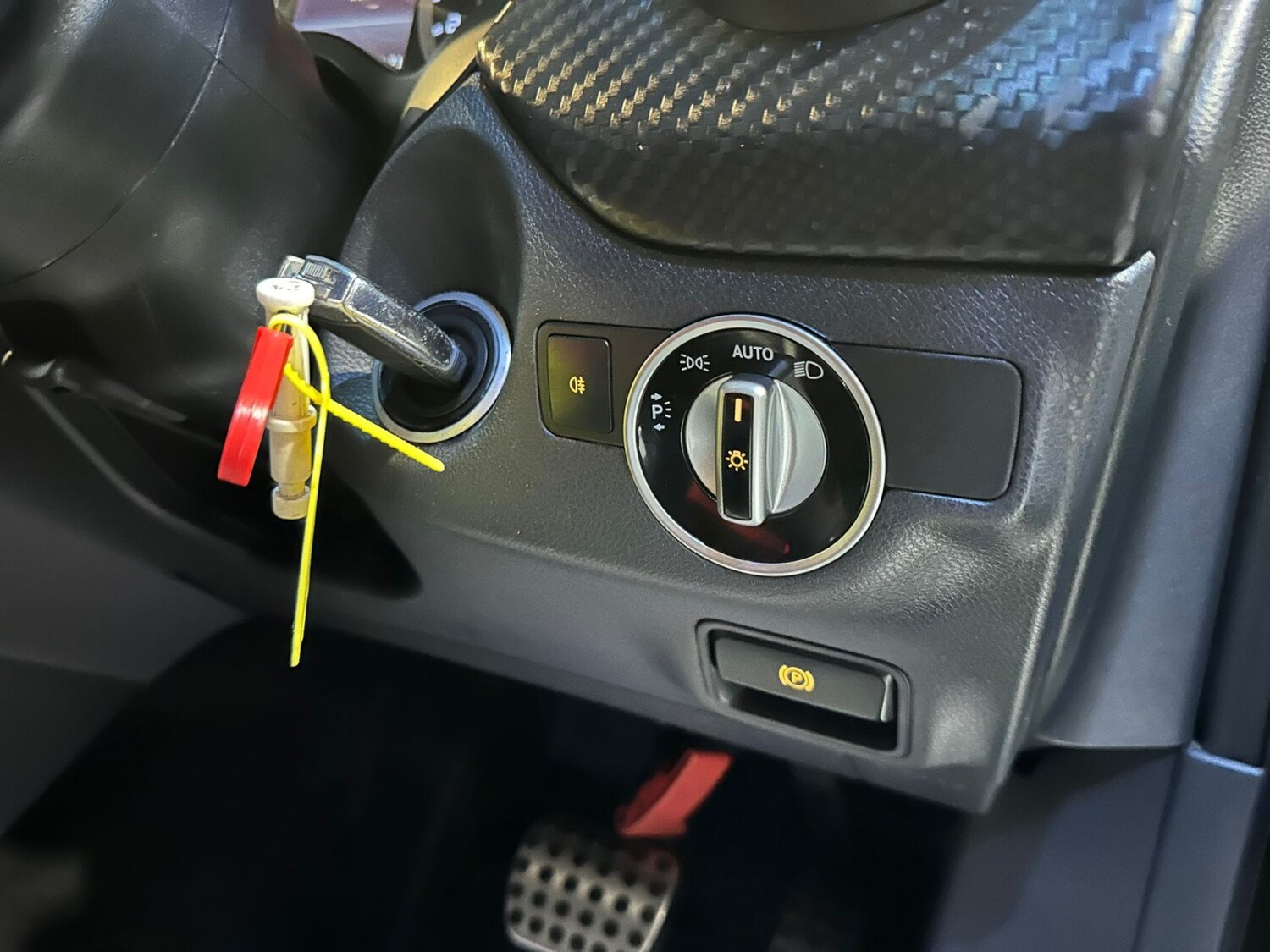 Used Mercedes-Benz A-Class 2015 for sale - 77541377: Photo 24