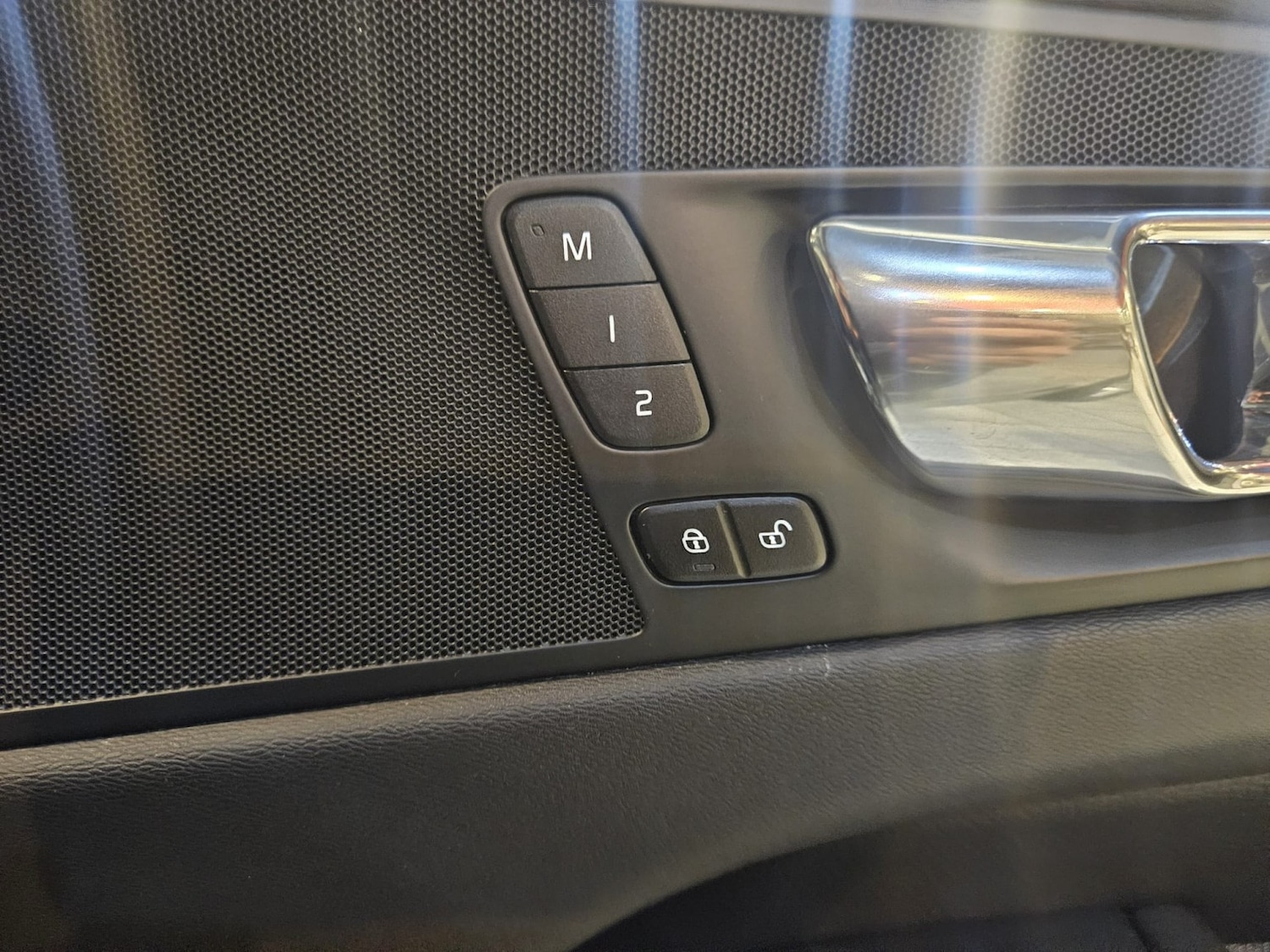 Used Volvo XC60 2017 for sale - 77567495: Photo 12