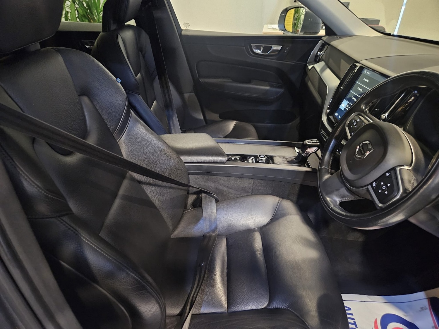 Used Volvo XC60 2017 for sale - 77567495: Photo 17