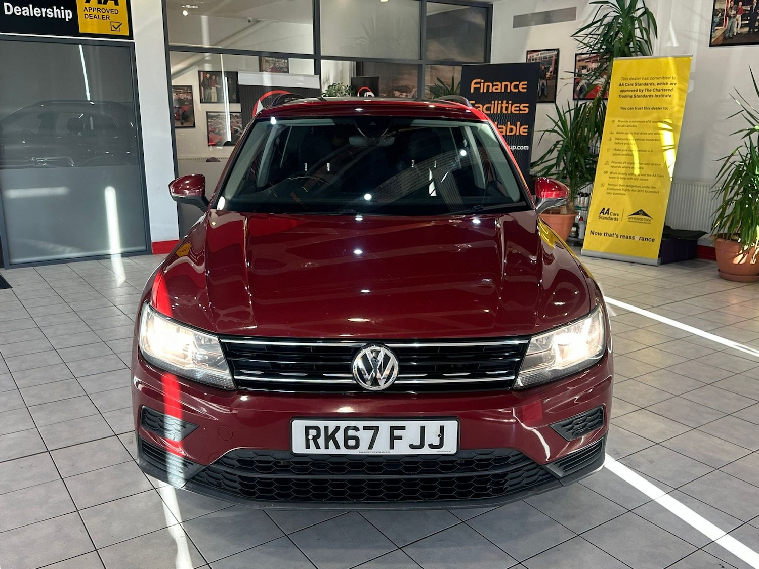 Used Volkswagen Tiguan 2017 for sale - 78182772: Photo 2