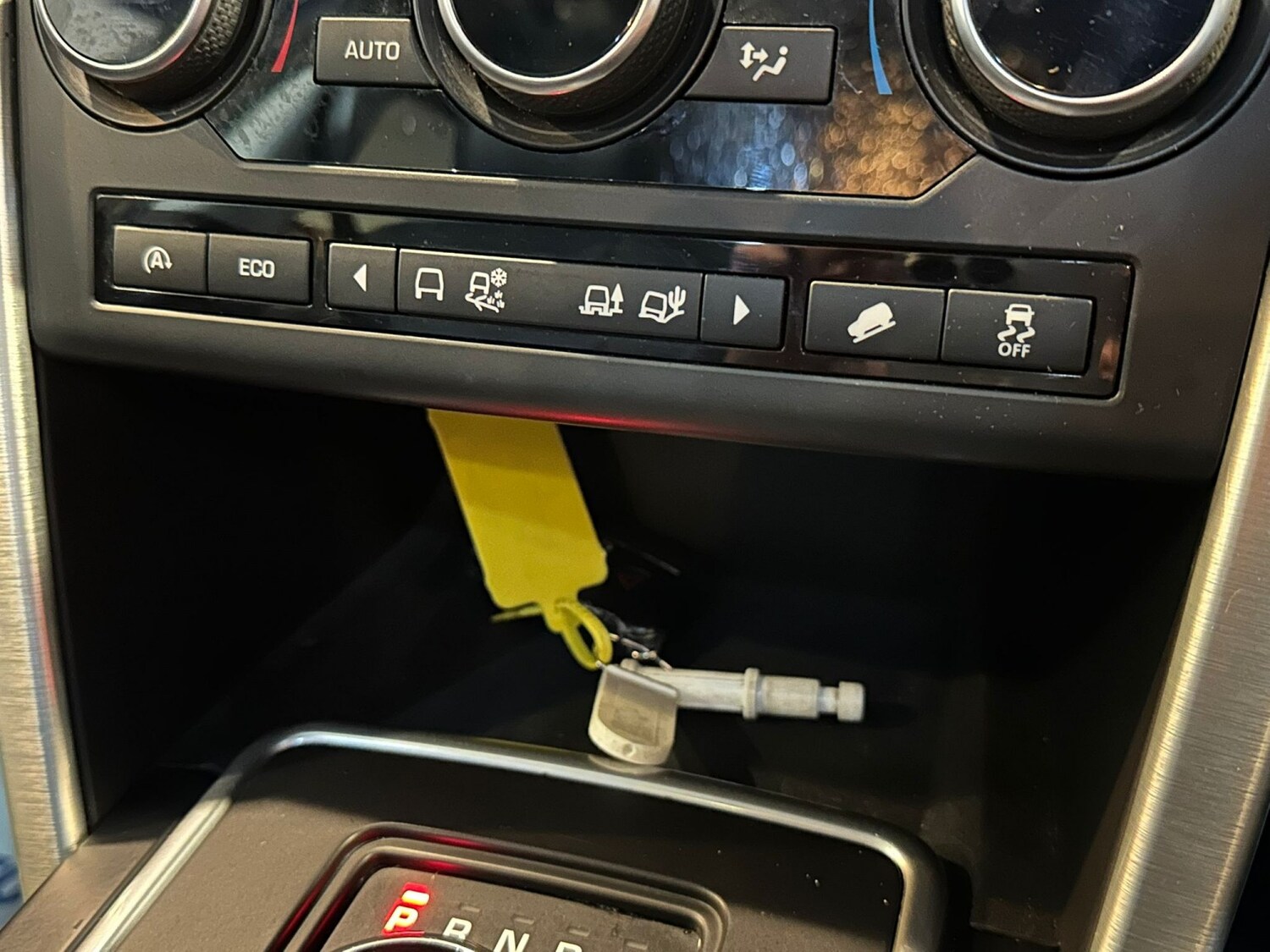 Used Land Rover Discovery Sport 2017 for sale - 77675641: Photo 26