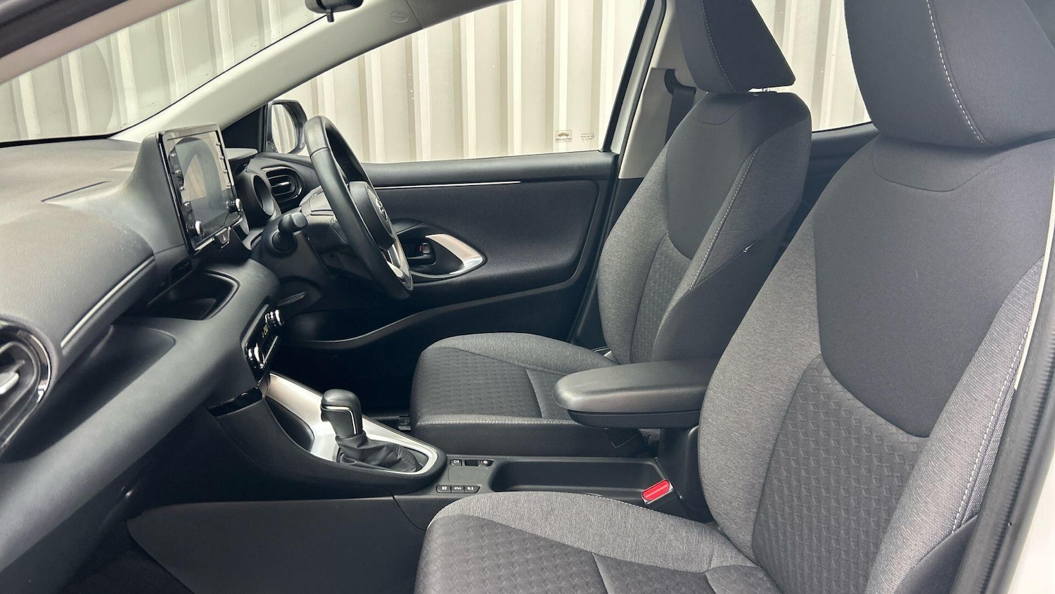 Used Toyota Yaris 2023 for sale - 76549394: Photo 16