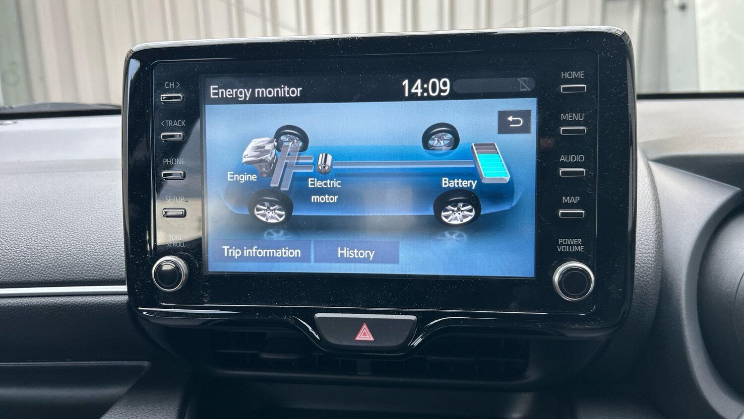 Used Toyota Yaris 2023 for sale - 76549394: Photo 22