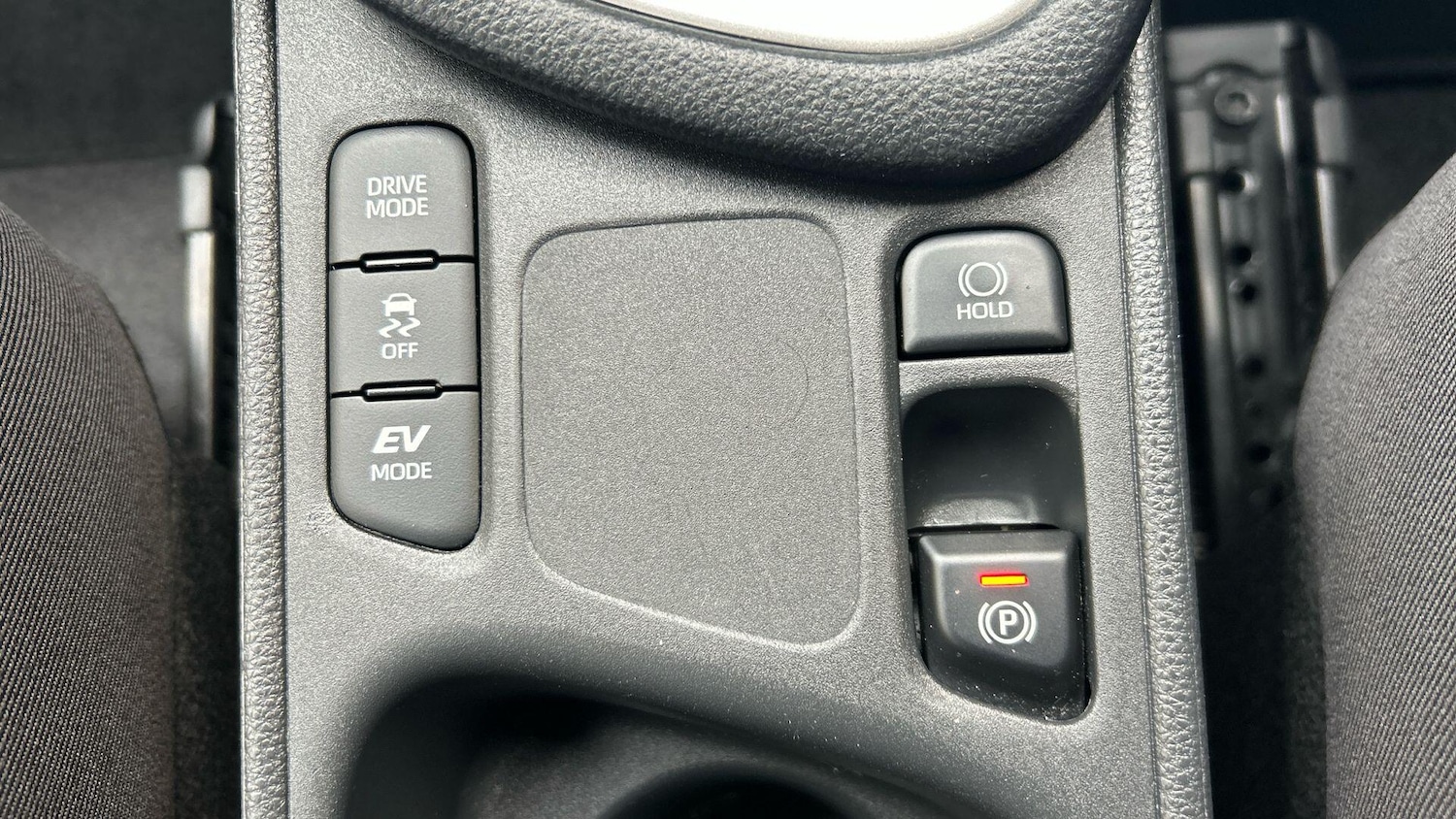 Used Toyota Yaris 2023 for sale - 76549394: Photo 34