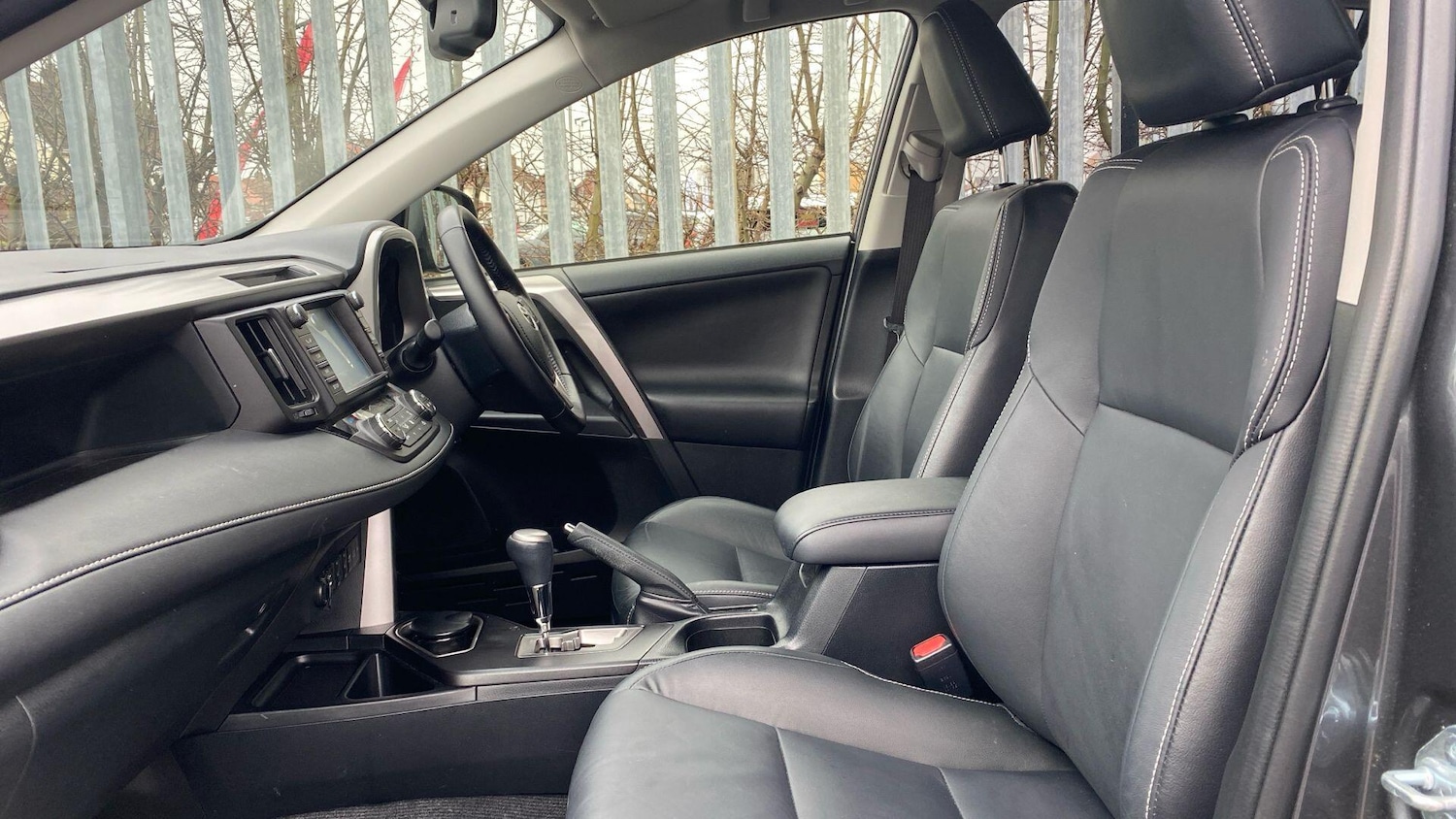 Used Toyota RAV4 for sale - 77343901: Photo 13